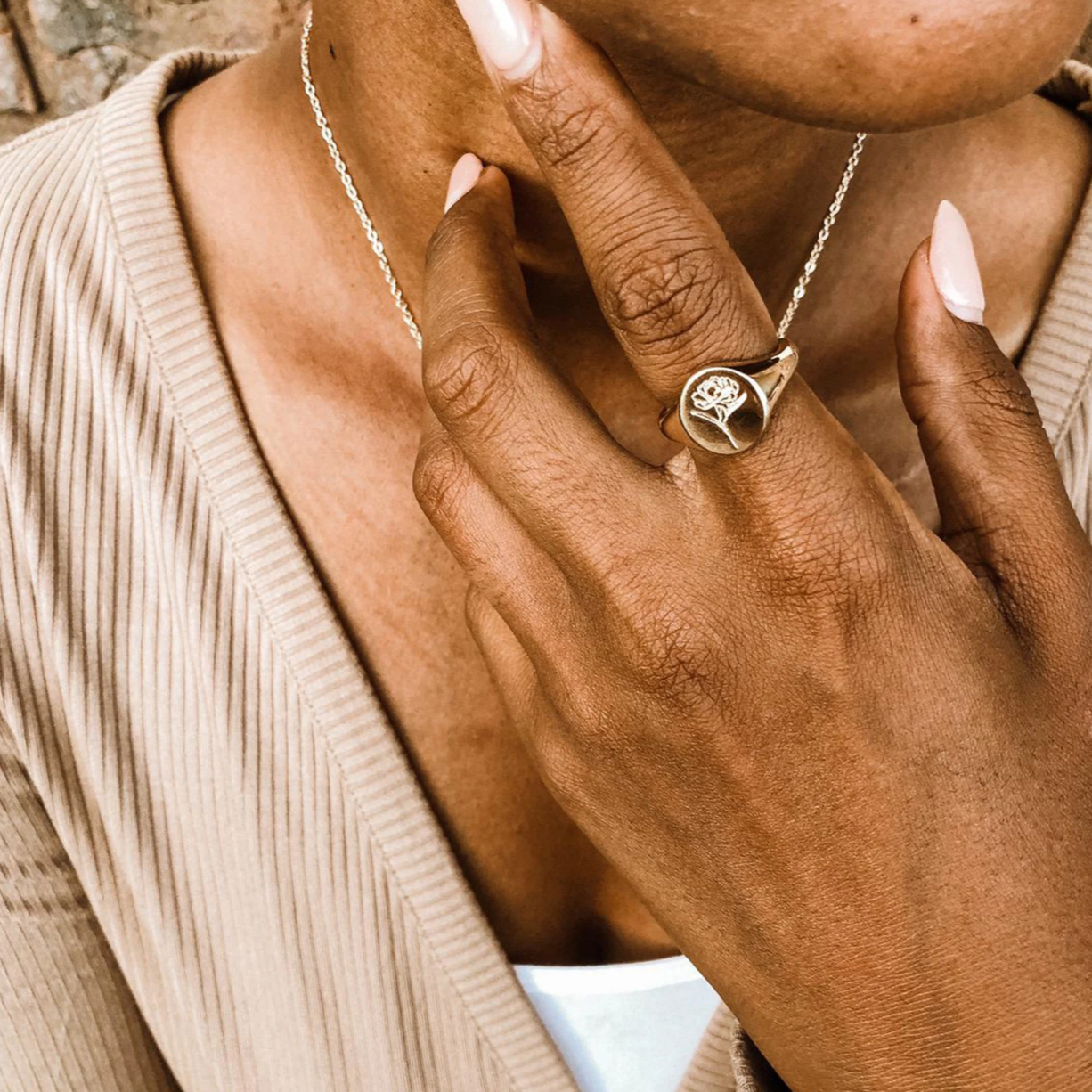 Custom Signet Rings - Pinlord.com